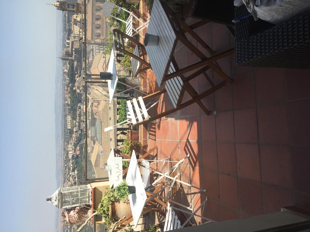 B&B TreMetriSoprailCielo Camere con vista terrazzo panoramico Caltagirone Esterno foto